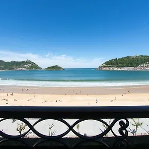 Beach Accommodation Apartment San Sebastián